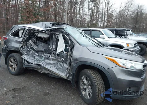 2015 Toyota Highlander Xle V6 из США, поврежденный, VIN 5TDJKRFH3FS178037